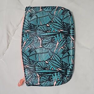 Ipsy makeup bag